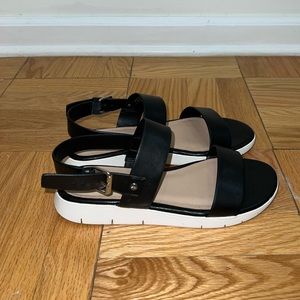 Aldo woema flat sandal black size 9